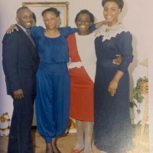 Midget Molley and Family