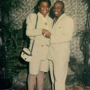 Midget Molley and Wife5 594x800